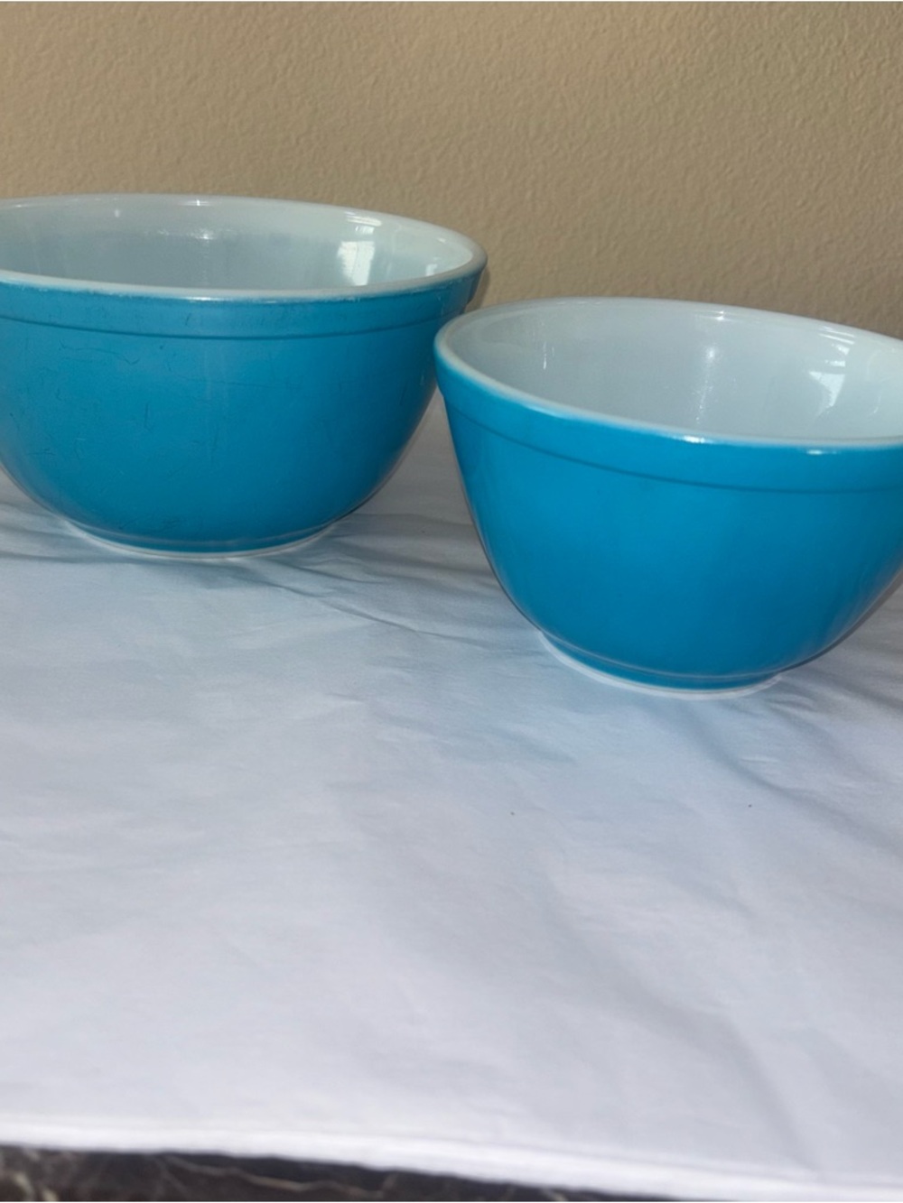 2 Vintage Pyrex Primary Color Americana? Turquoise Blue 401 402